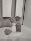Lyna’nın "Mocha Zarafeti" Koleksiyonu -  (Sunumluklu Vazoda Tasarım Gül Mum & Silindir Mum & Kalp Mum Set)