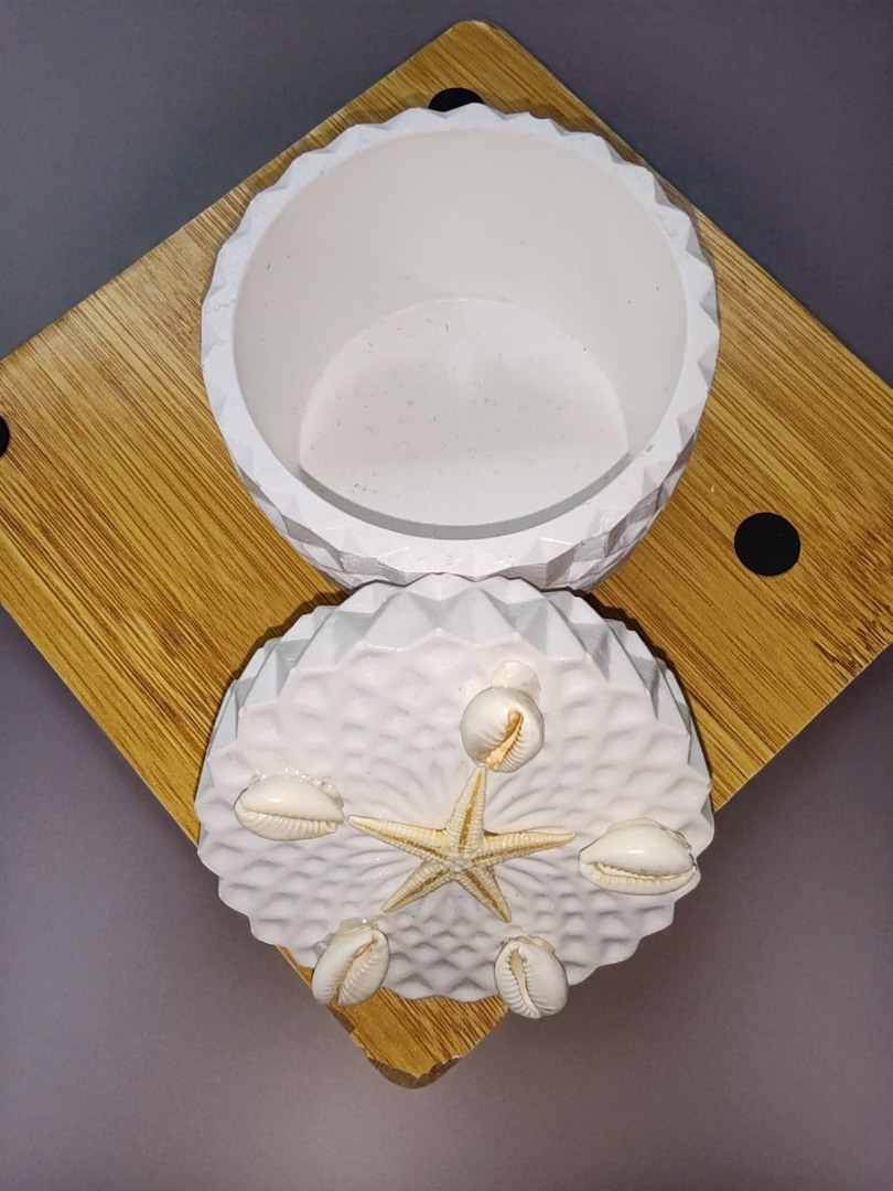 Beyaz Kapaklı Kristal Desenli Dekoratif Saklama Kutusu 2