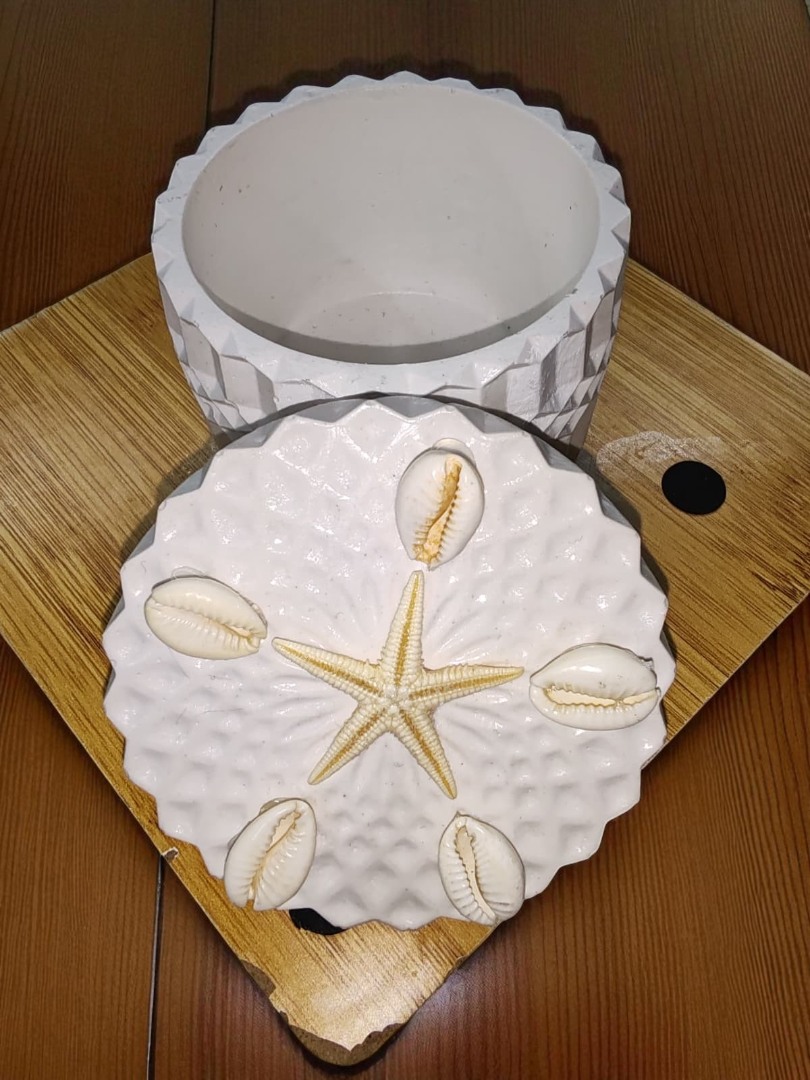 Beyaz Kapaklı Kristal Desenli Dekoratif Saklama Kutusu 2