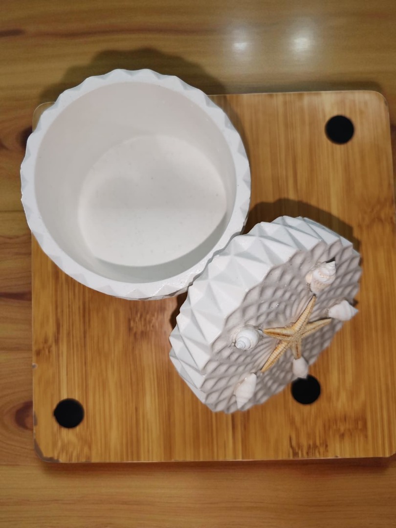 Beyaz Kapaklı Kristal Desenli Dekoratif Saklama Kutusu 3