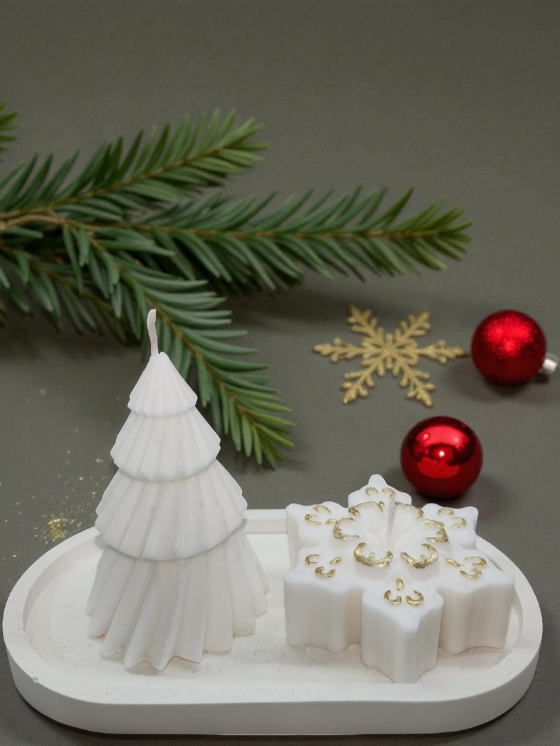 Sunumluklu İkili Yeni Yıl Dekoratif Kokulu Mum Seti (Kar Tanesi-9cm Çam Ağacı)