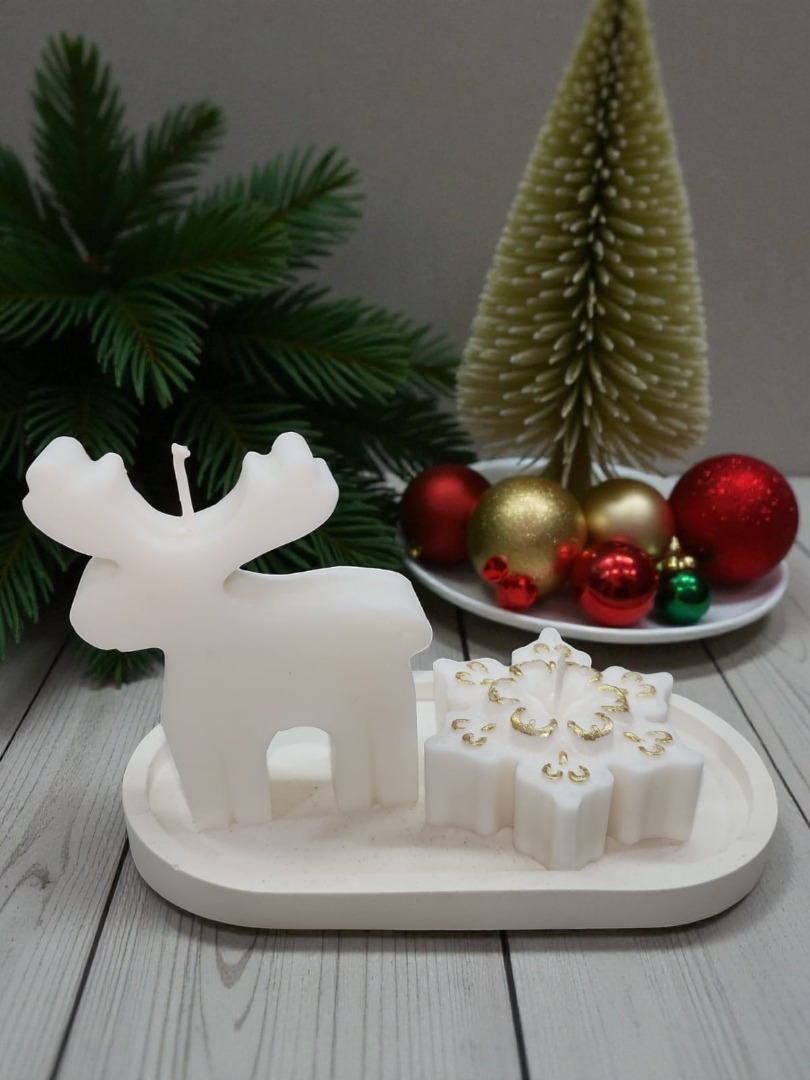 Sunumluklu İkili Yeni Yıl Dekoratif Kokulu Mum Seti (Kar Tanesi-Geyik)