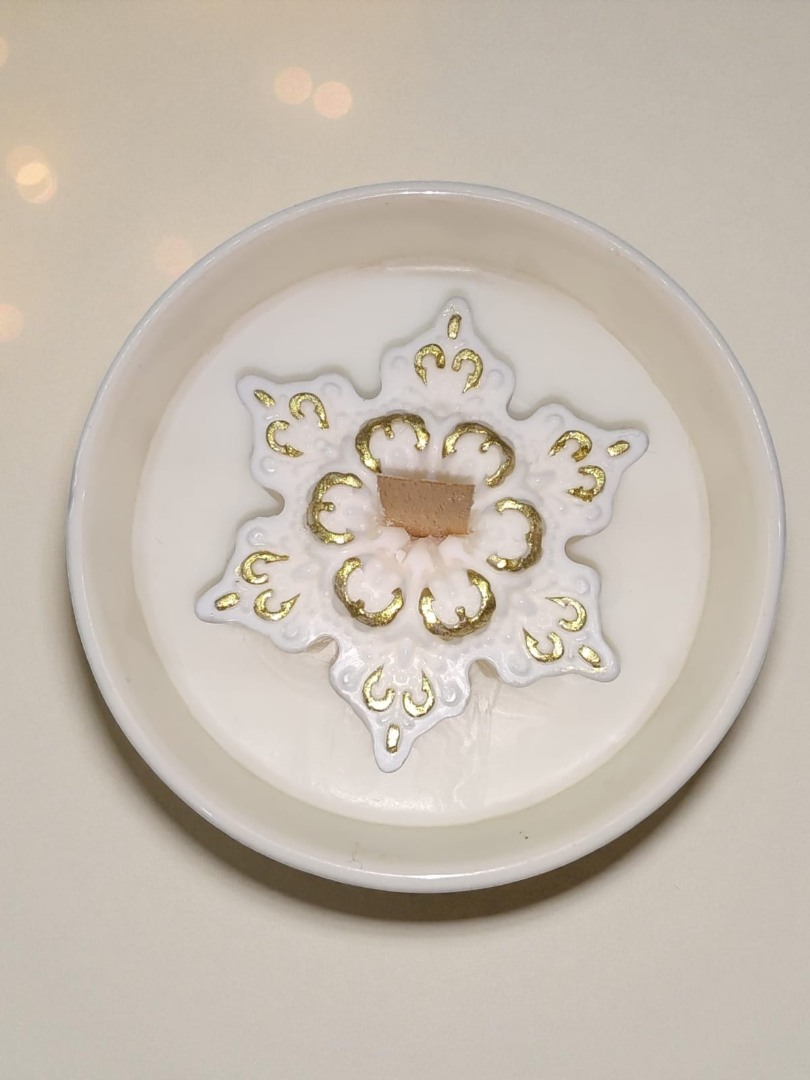 Kristal Kar Tanesi – Yeni Yıl Dekoratif Kokulu Kase Mum