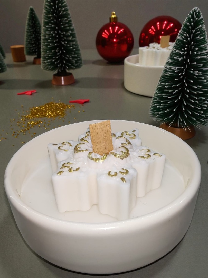 Kristal Kar Tanesi – Yeni Yıl Dekoratif Kokulu Kase Mum