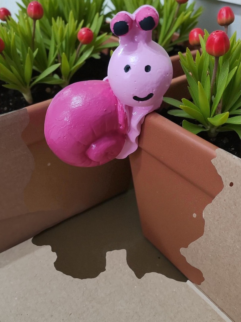 'Neşeli Saly' Salyangoz Saksı Süsü 5 (1 adet)