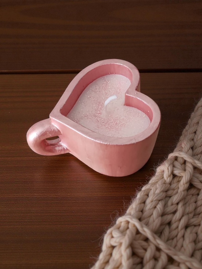 'Bir Kupa Sevgi' – Dekoratif El Yapımı Kokulu Kalpli Kupa Mum 3