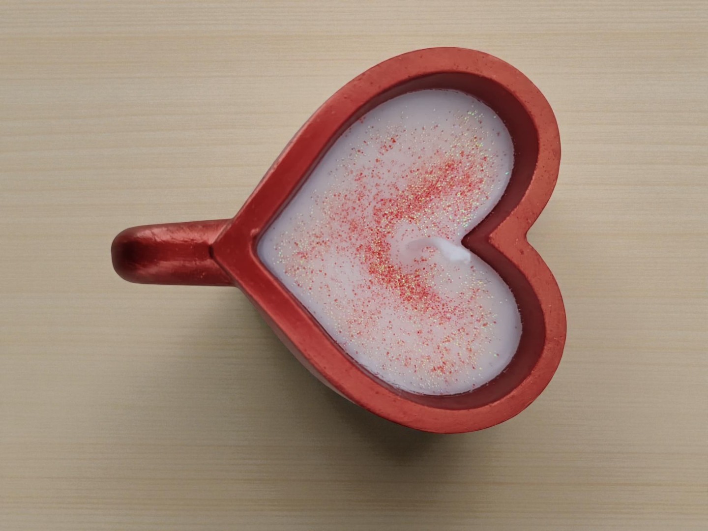 'Bir Kupa Sevgi' – Dekoratif El Yapımı Kokulu Kalpli Kupa Mum 2